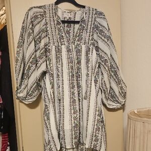 Millie Resort And Travel Floral Striped Blouse